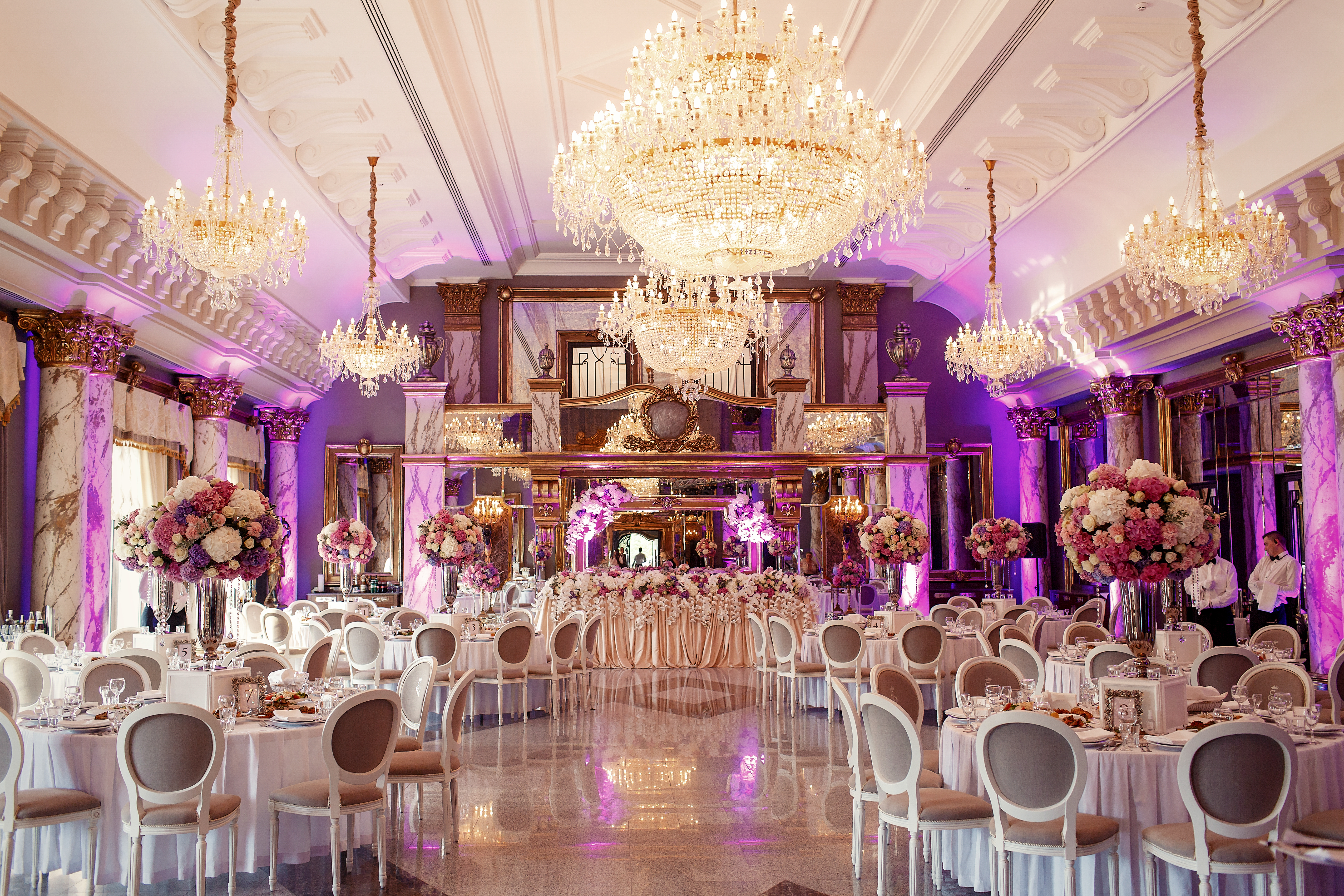 Budget vs Luxury Wedding Venues: What Should You Choose?
