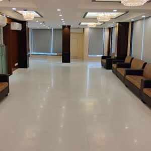 Spacious empty hall design