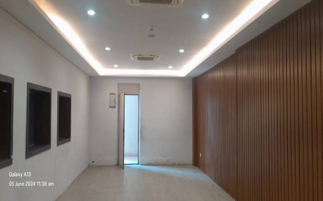 Minimal empty indoor room